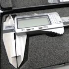 CALIBRE DIGITAL CON FUNDA PERFECTO ESTADO