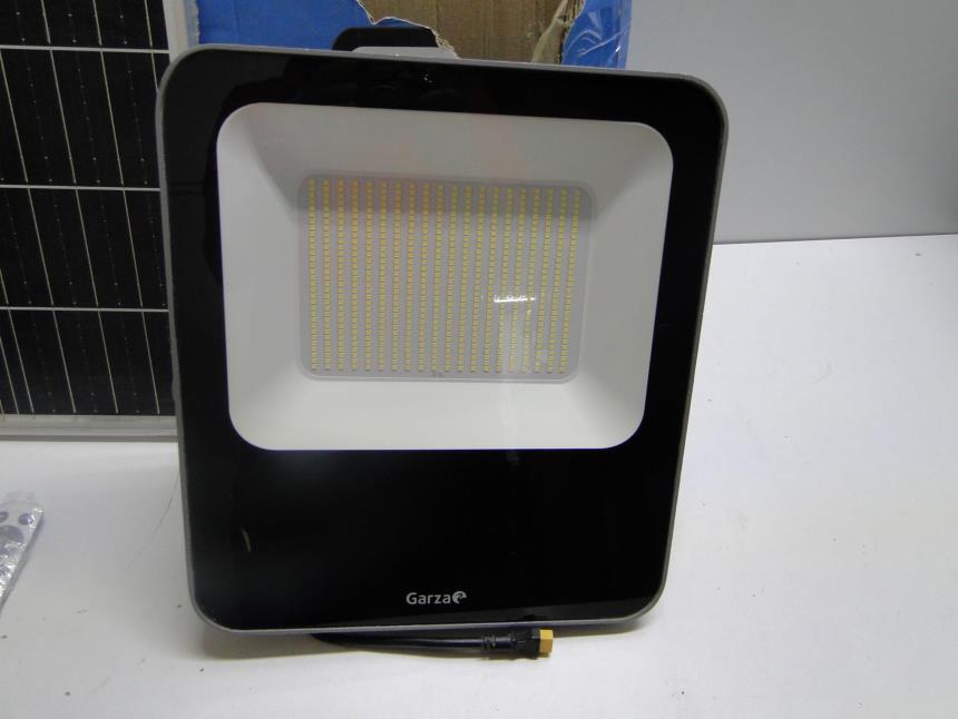 PANEL SOLAR 200W CON CAJA
