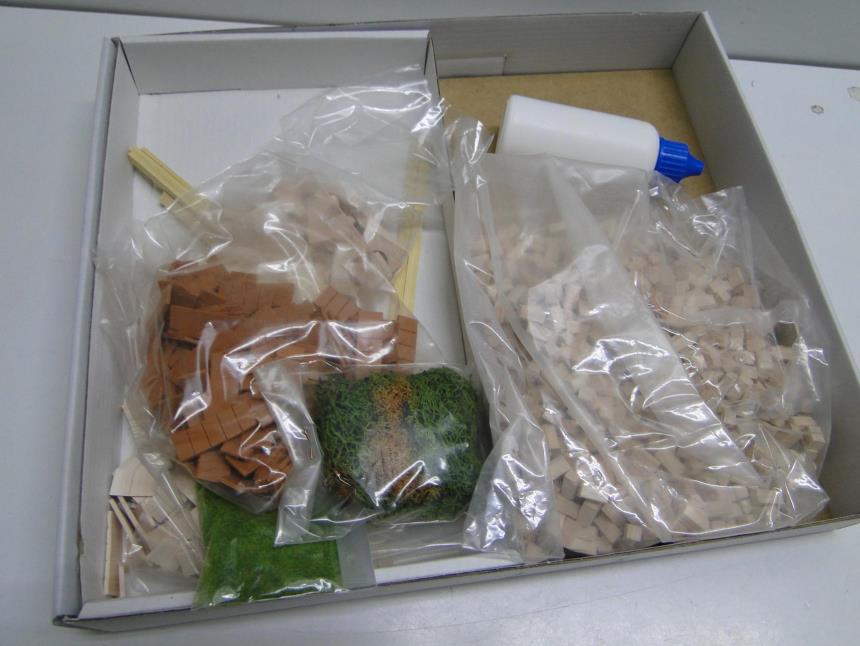 MAQUETA CASA A ESTRENAR