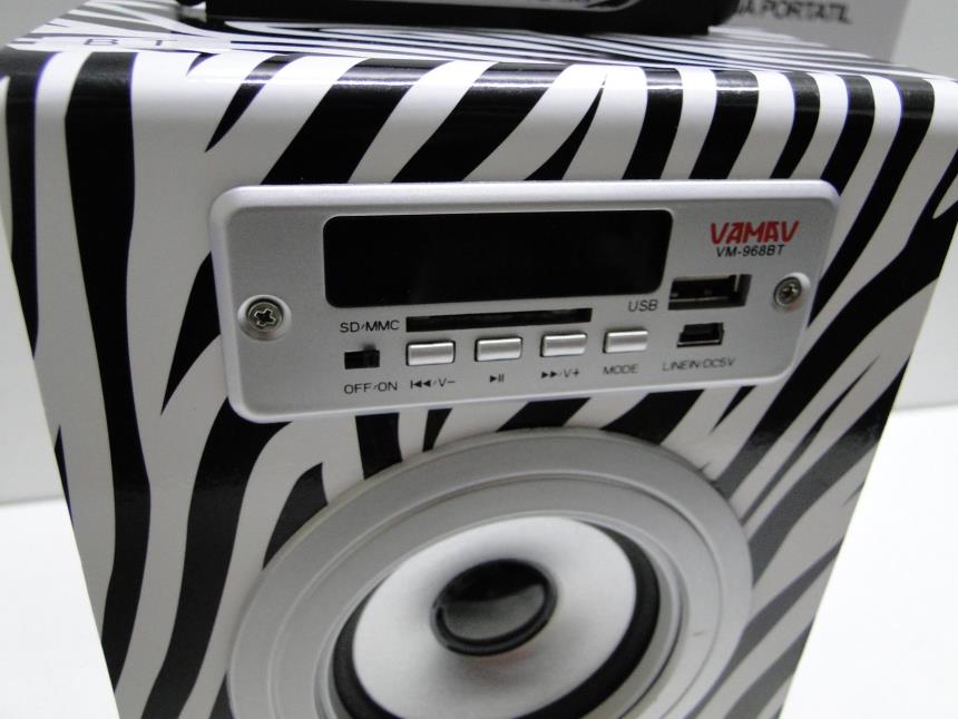 ALTAVOZ BLUETOOTH CON CAJA SEMINUEVO*