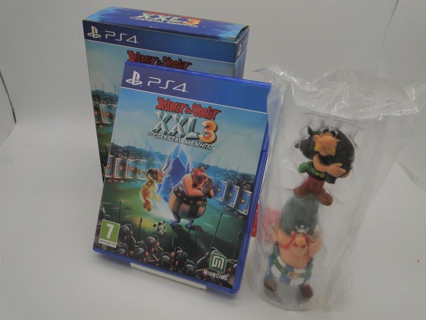 JUEGO DE PS4 CON DOS FIGURAS
