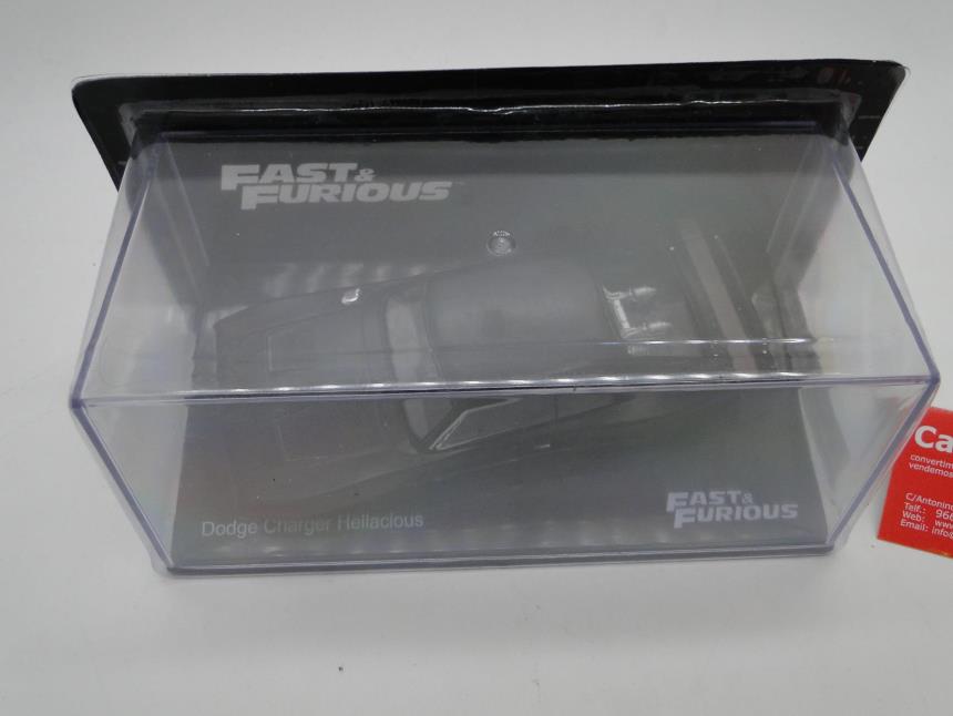 REPLICA DE COCHE A ESCALA 1/43