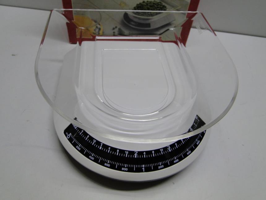 BASCULA DE COCINA CON CAJA