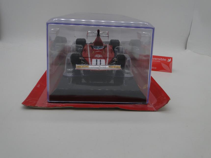 REPLICA DE COCHE A ESCALA 1/24 NUEVO