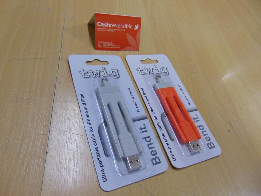 CABLE/BASE DE CARGA MICRO USB