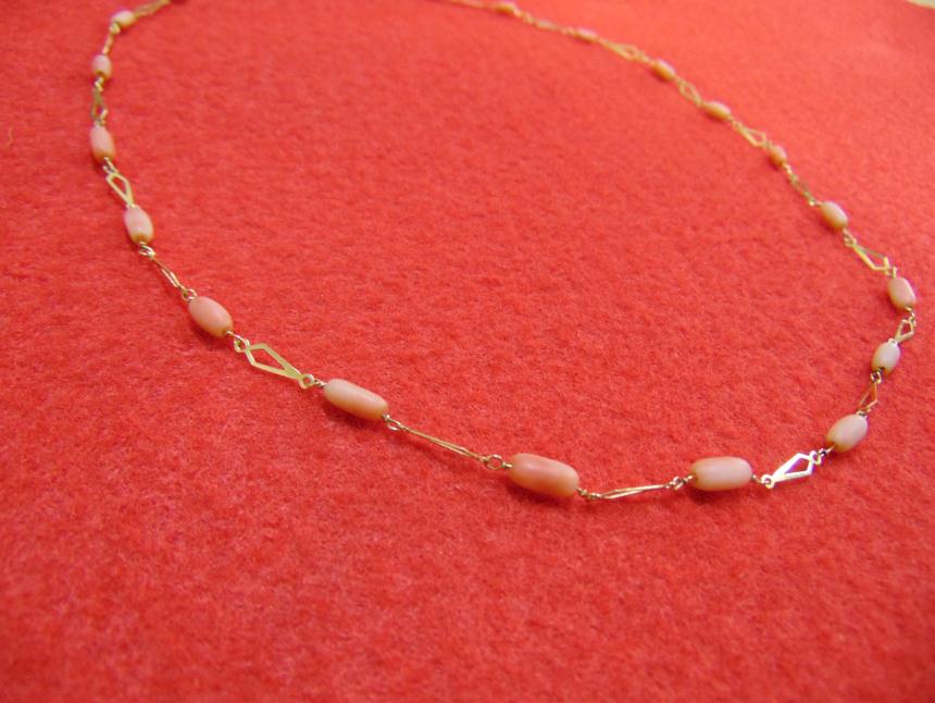 CADENA DE ORO DE 18K CON PIEDRAS