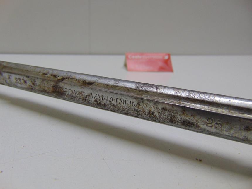 LLAVE ACODADA