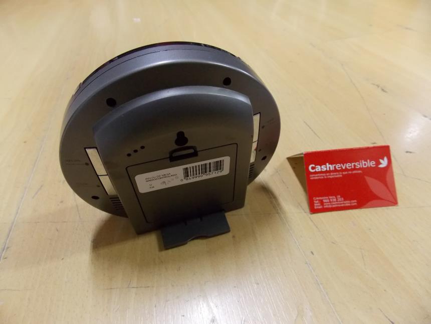 RELOJ DE MESA RADIO CONTROLADO