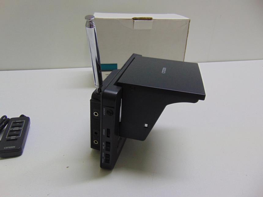 MONITOR UHF CON ACCESORIOS VINTAGE