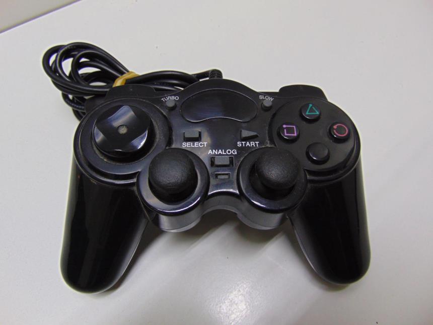 PS2 CON MANDO Y MEMORY CARD