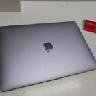 MAC BOOK AIR M1 13 2020 CON CAJA SEMINUEVO