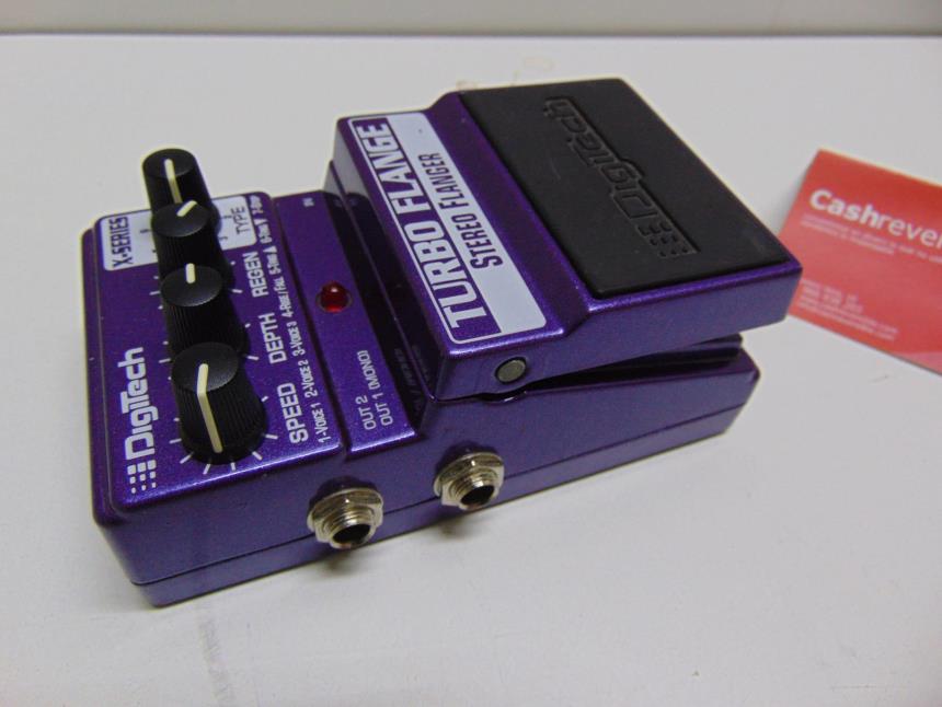 PEDAL DE EFECTOS CON TRANSFORMADOR***