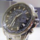 RELOJ DE CABALLERO CON CAJA PERFECTO ESTADO **