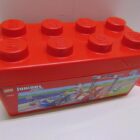 JUEGO DE PIEZAS DE LEGO CON CAJA PLASTICO