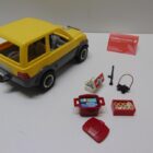 COCHE DE PLAYMOBIL CON ACCESORIOS