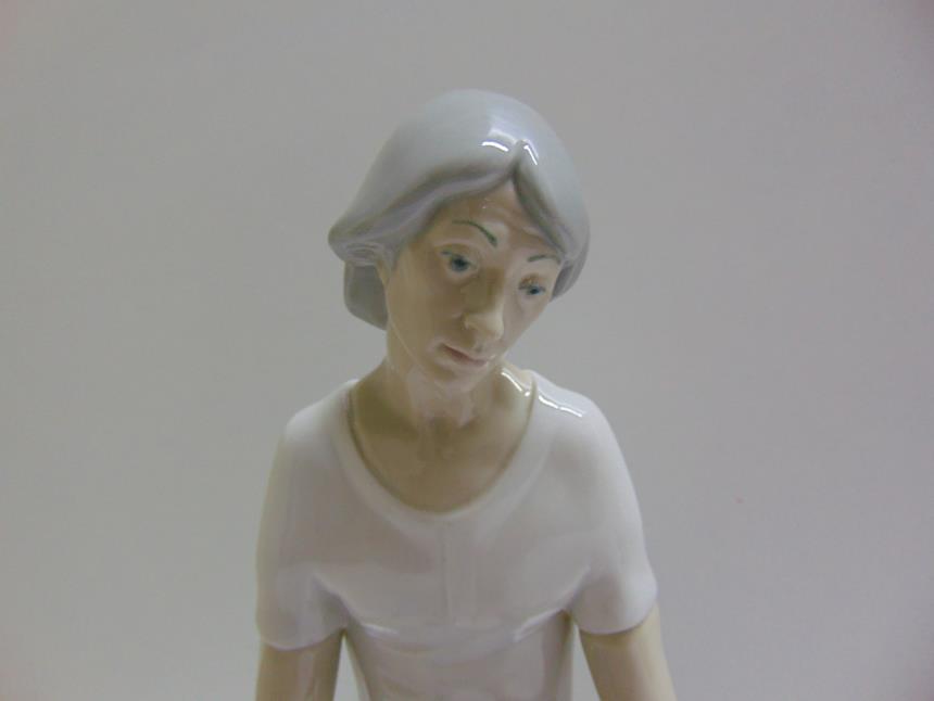 FIGURA DE PORCELANA ARTESANAL