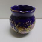 CONJUNTO DE 3 JARRONES DE PORCELANA