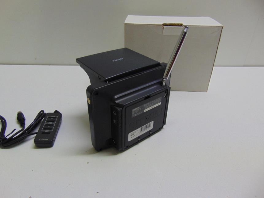 MONITOR UHF CON ACCESORIOS VINTAGE