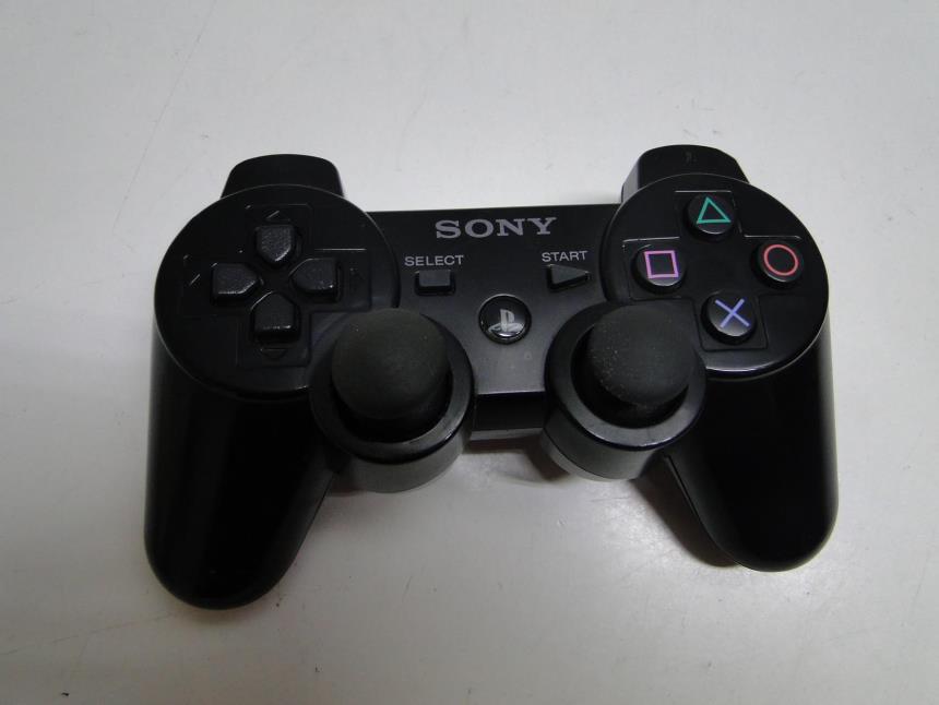 PS3 CON MANDO Y JUEGO