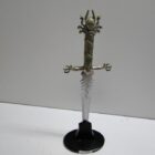 PUÑAL DECORATIVO CON PEANA