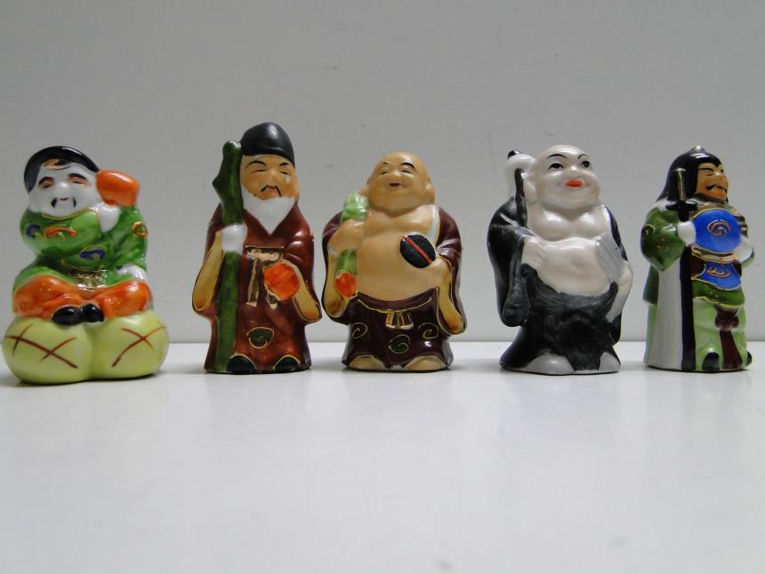 articulos_imagen1_138978.jpg SET DE 5 FIGURAS