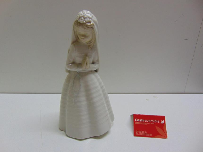 articulos_imagen1_151305.jpg FIGURA DE PORCELANA