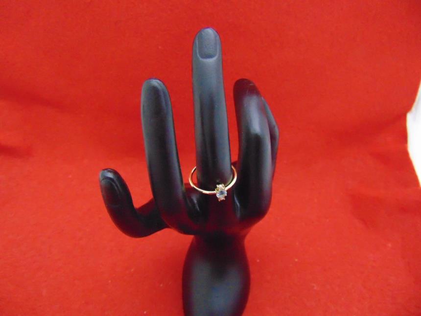 articulos_imagen1_156800.jpg ANILLO DE ORO DE 18 K CON PIEDRAS