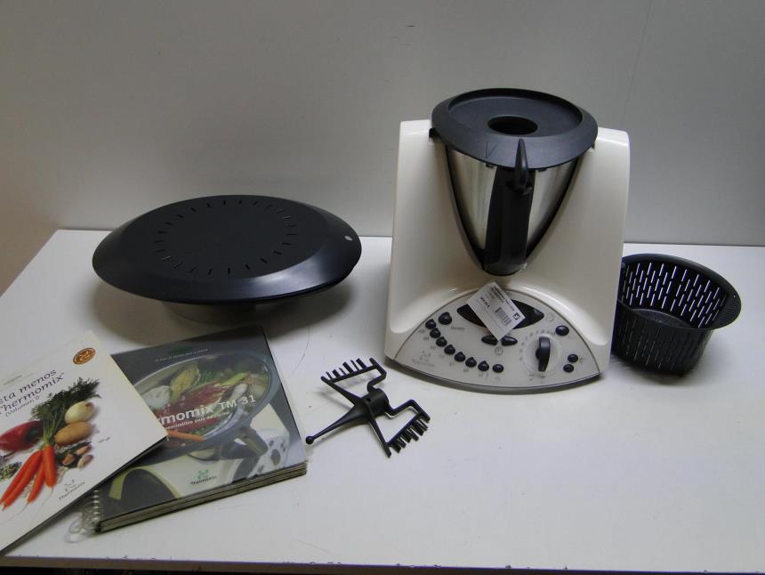 articulos_imagen1_170843-2.jpg THERMOMIX TM31 CON ACCESORIOS