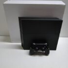 PS4 CON MANDO Y CAJA