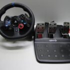 VOLANTE DE PS4 CON PEDALES SEMINUEVO