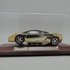REPLICA DE COCHE A ESCALA