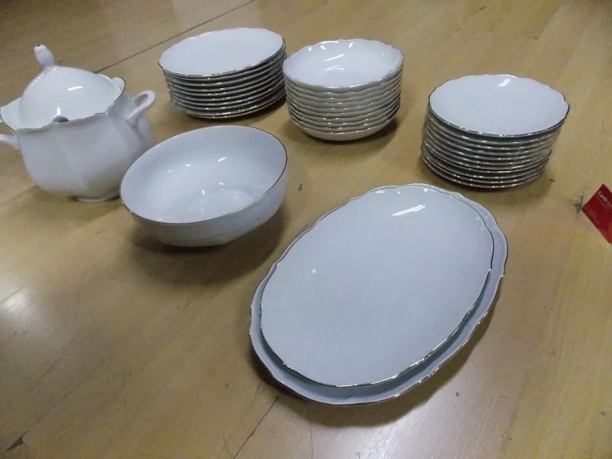 VAJILLA DE 34 PIEZAS