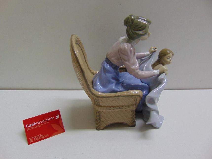 MAMA TENGO FRIO PORCELANA VIDIRADA