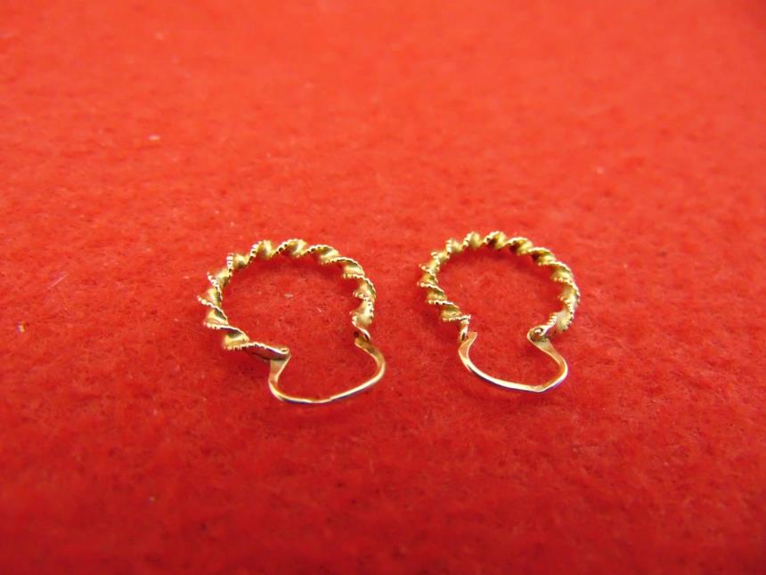 PENDIENTES DE ORO DE 18K