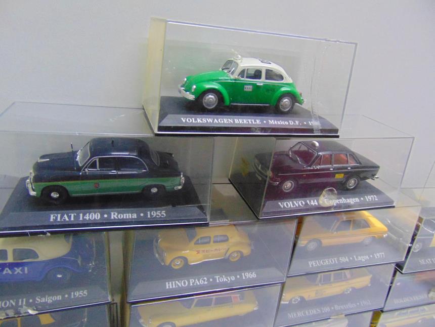 COCHE A ESCALA 1/43