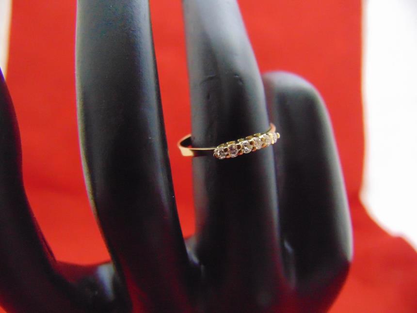 ANILLO DE ORO DE 18 K CON DIAMANTES