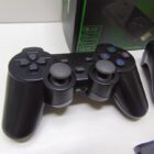 VIDECONSOLA CON 2 MANDOS Y CAJA