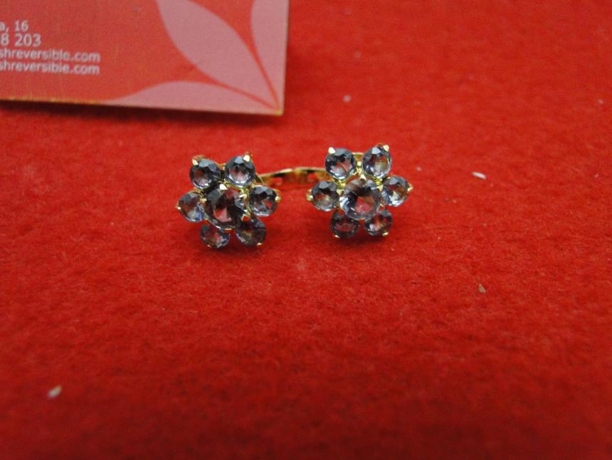 PENDIENTES DE ORO DE 18K CON PIEDRAS