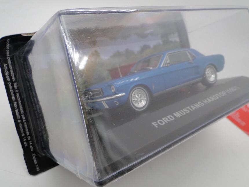REPLICA DE COCHE A ESCALA 1/43 NUEVO