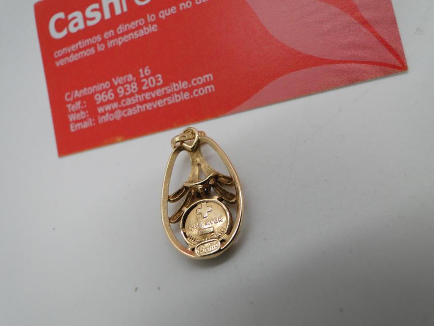 COLGANTE DE ORO 18K CON PIEDRA