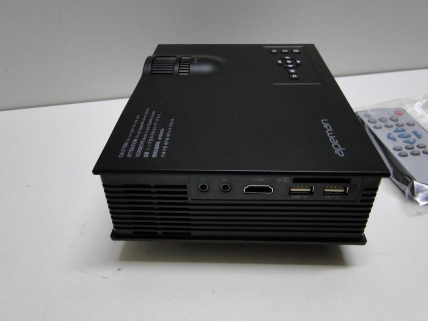 PROYECTOR VGA CON MANDO Y CAJA SEMINUEVO