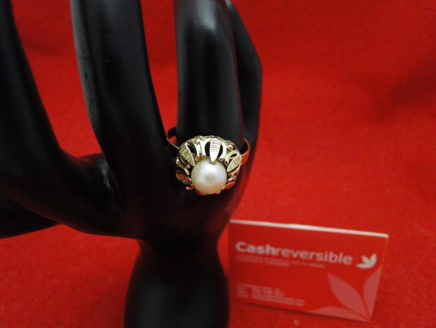 ANILLO DE ORO DE 18K CON PIEDRA