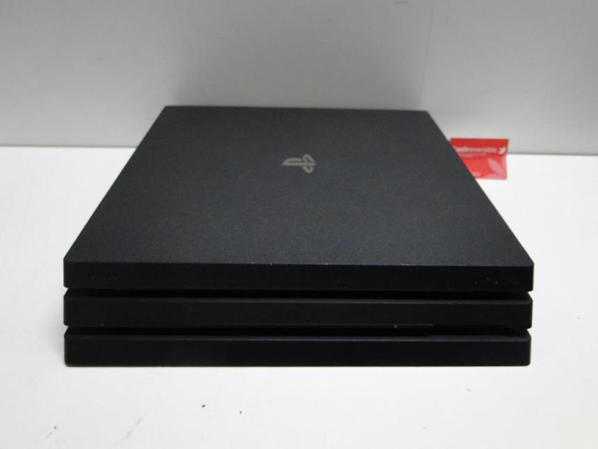 PS4 PRO CON MANDO