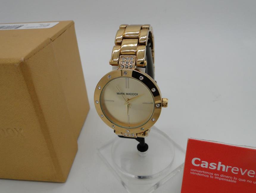 RELOJ DE DISEÑO CON CAJA PERFECTO ESTADO
