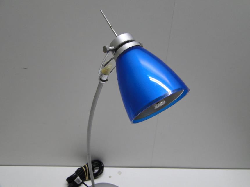 FLEXO DE ESCRITORIO CON BOMBILLA LED