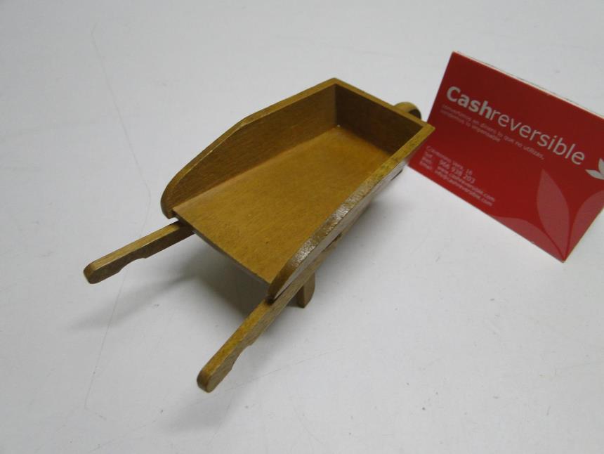 ACCESORIO PARA CASA DE MUÑECAS