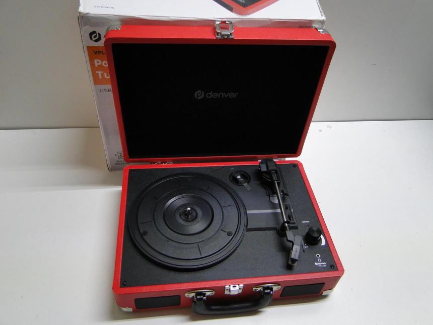 TOCADISCOS CON CAJA