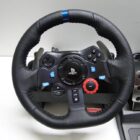 VOLANTE DE PS4 CON PEDALES SEMINUEVO