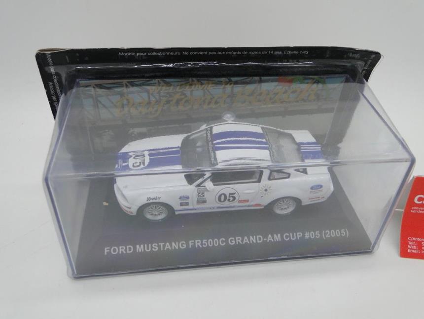 REPLICA DE COCHE A ESCALA 1/43 NUEVO