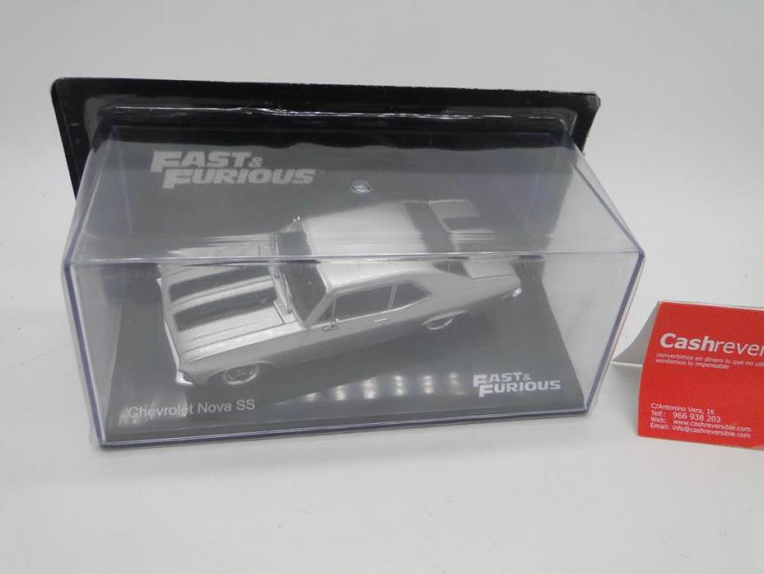 REPLICA DE COCHE A ESCALA 1/43 NUEVO